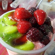 อาร์ตี้ สตอเบอรี่ปั่น สาขา 1  ร้านวรรณ 2