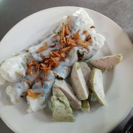 แม่อู๊ด อาหารเวียดนามแอนด์เบเกอรี่(อ๋า..ลูกชาย)