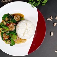 เมนูของร้าน ก๋วยเตี๋ยวเป็ดนายเล้ง
