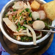 เมนูของร้าน สุกี้ทะเลเดือด เย็นตาโฟหม้อไฟ