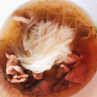 เมนูของร้าน ก๋วยเตี๋ยวเรือเจ๊นา