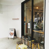 หน้าร้าน Creamier Handcrafted Ice Cream & Coffee Tiong Bahru