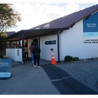 หน้าร้าน Mt Cook Alpine Salmon