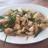 เมนูของร้าน ครัวเจ๊แมว ปากน้ำปราณ
