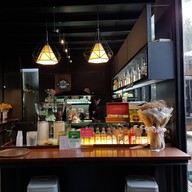 UD COFFEEBAR ถ.ประจักษ์ศิลปาคม