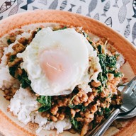เมนูของร้าน เด่นไทย