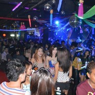 บรรยากาศ Bangla Walking Street