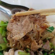 เมนูของร้าน ก๋วยเตี๋ยวเรือ ณ มหานคร สาขาเกษตร นวมินทร์ นวมินทร์ซิตี้ อเวนิว