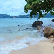 หาดไตรตรัง