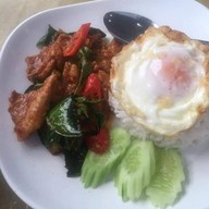 ครัวนมหกอาหารตามสั่ง สาขารามอินทรา40