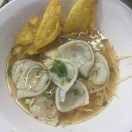 ก๋วยเตี๋ยวเที่ยงตรง