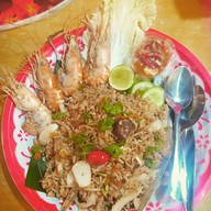หม่าล่าสร่างเมา หลังสยามนคริทร์แยกไฟแดงโรงเรียนกอบกาญ