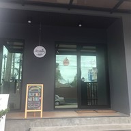 หน้าร้าน Jim's house cafe& space Soi Ekkachai 130