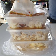 เมนูของร้าน หน่องริมคลอง เอกมัย