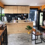 De Cafe สถานีอารมณ์ดี