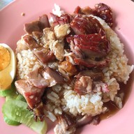 ข้าวมันไก่ตุ้มทอง