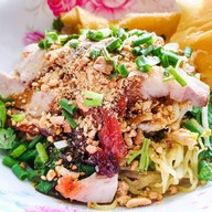 เมนูของร้าน ข้าวหมูแดงกำแพงราม รามคำแหง