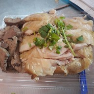 ร้านหลักเมืองข้าวมันไก่ปราจีนบุรี (ศาลพระหลักเมือง ปราจีนบุรี) หลักเมืองข้าวมันไก่ปราจีนบุรี
