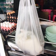 โจ๊กหมู ทะเล นายอี๊ด