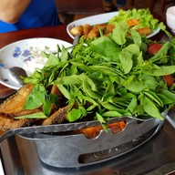 เมนูของร้าน ครัวผักหวานบ้าน ไร่นฤบดินทร์ สาขา 1 แสงชูโต