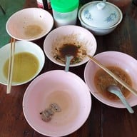 เมนูของร้าน ลูกชิ้นเนื้อท่าเรือ