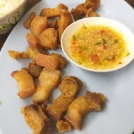 เมนูของร้าน พี่เริญ ข้าวต้มโต้รุ่ง