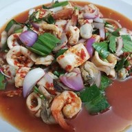 หน้าร้าน ตลาดเก็ทฟู้ด สะพานใหม่