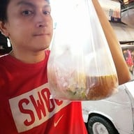 ราชาบะหมี่ เกี๊ยวปูหมูแดงอบน้ำผึ้ง