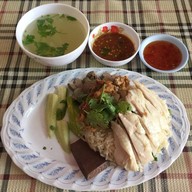 ข้าวมันไก่โกกุล