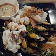 เมนูของร้าน ทองบวก ก๋วยเตี๋ยวหมูซุปโบราณ-ส้มตำ-อาหารจานเดียว