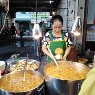 เจ้จิ๋ม กระเพาะปลาตลาดบางรัก