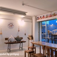 บรรยากาศ นอนบ้านเพื่อน คาเฟ่
