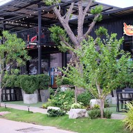 หน้าร้าน ด่านนัว E-San Restaurant