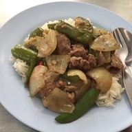 เมนูของร้าน ข้าวหมูทอดเจ๊ผอม -