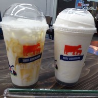 เมนูของร้าน Thai-Denmark Milk Land ก่อนถึงตลาดราชพฤกษ์