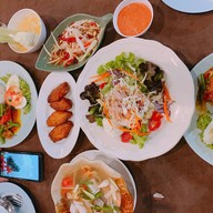 เมนูของร้าน ก๋วยเตี๋ยวต้มยำไข่หวานป่าตอง @สามกอง