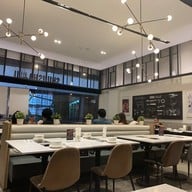 บรรยากาศ Shuushabu Int Intersect