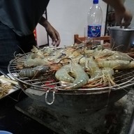 แฝด บุฟเฟ่ต์ ปิ้งย่าง & ซีฟู๊ด
