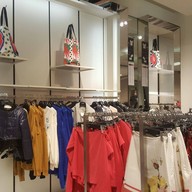 Jaspal Outlet ซีคอนสแควร์