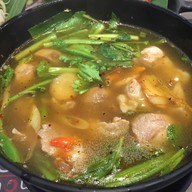 ตำมั่ว Market Village Huahin