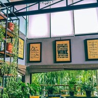 Crystal Box Coffee & Wine Zone