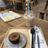 Jaiyen CAFE' ทองหล่อ 13