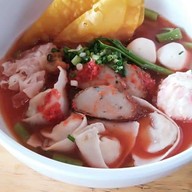 ร้านก๋วยเตี๋ยวขั้นเทพ By สุทธิโชคโภชนา
