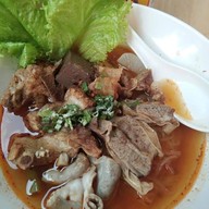 ร้านก๋วยเตี๋ยวขั้นเทพ By สุทธิโชคโภชนา