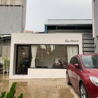 หน้าร้าน Slowhands.cafe