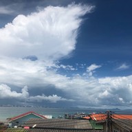 บ้านเนวี (เกาะล้าน)