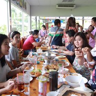 บรรยากาศ ชนม์ลดา หัวปลาหม้อไฟ-กุ้งเผา