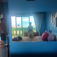 บ้านเนวี (เกาะล้าน)