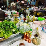 บรรยากาศ ร้านอาหารรอรัก