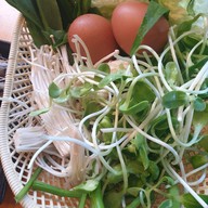 หัวมุมชาบู๊ (ถาดเบ้อเร่อ)